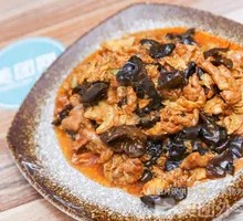 Sour-Spicy Wood Ear Mushroom Rice Bowl