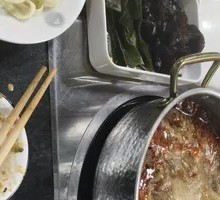 Freshly Sliced Hot Pot Noodles