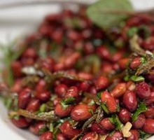 Fried Small Fish with Peanuts