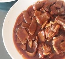 红烧牛舌尾