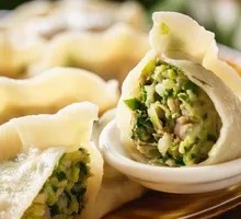 生鲜韭菜鲜肉水饺