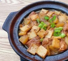 Stewed Chicken with Brown Sauce