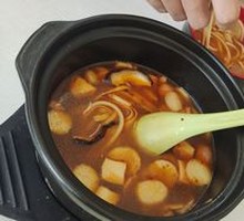 Crossing-the-bridge Rice Noodles