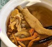 Fresh Cordyceps and Matsutake Mushroom Boiled Old Chicken