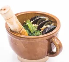 镭臼茄子