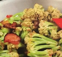 Spicy Stir-Fried Organic Cauliflower