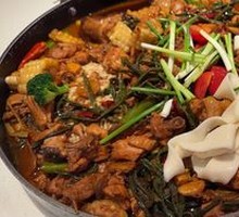 Saucy Spicy Stir-Fried Chicken