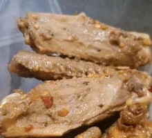 Signature Double Wing