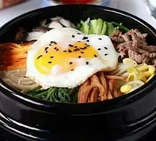 甜辣鱿鱼石锅拌饭