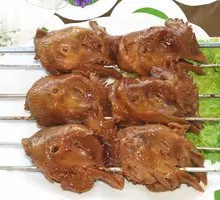 Roasted Spicy and Numbing Chicken Heads