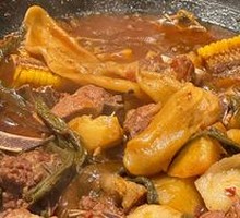 Stewed Pork Ribs in Iron Pot