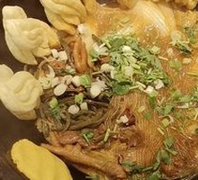 铁锅排骨炖公鸡