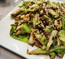 Stir-Fried Cabbage with Sauce