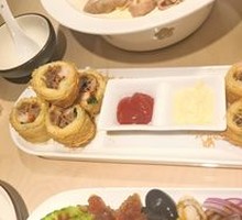 Golden Thread Beef Buns