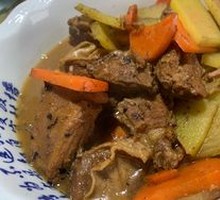 Beef Stewed with Potatoes