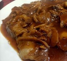 Stewed Beef with Yellow Sauce