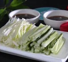 Bamboo Shoots with Green Onion Strips