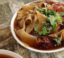 Fried Rice Noodles with Crispy Tofu