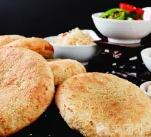 烧饼夹牛肉夹煎蛋