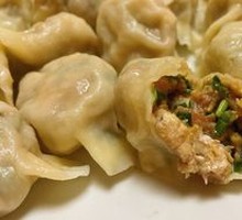 Peeled shrimp dumplings