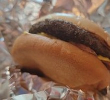 安格斯烟熏培根厚牛堡