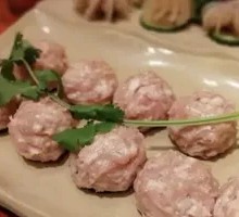 香菜猪肉丸