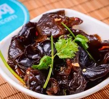 Cold-mixed black fungus
