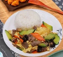 Wood Ear Mushroom and Pork Rice Bowl