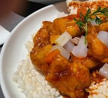 Crispy Pork with Rice Crackers