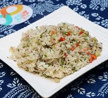 酸豆角鸡蛋炒饭