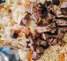 新疆什锦碎肉抓饭