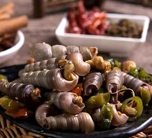 Spicy Drunk Snail Stir-fry