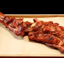 坑烤羊腿