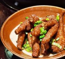 Braised Chicken Feet with Tiger Skin