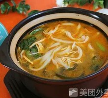 Bamboo Pot Knife-Sliced Noodles