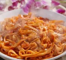 Tomato and Egg Stir-Fried Knife-Cut Noodles