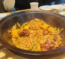 Classic Braised Pork Rib Noodles