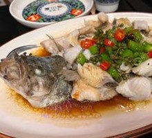 招牌鲜花椒蒸鲈鱼