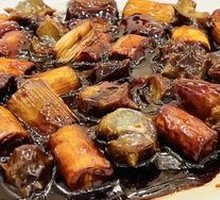 Braised Sea Cucumber with Green Onion