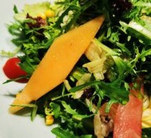 鲜果时蔬大拌菜