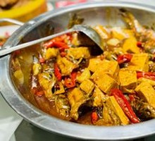 黄丫头烧豆腐