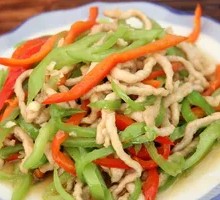 尖椒肉丝炒刀削