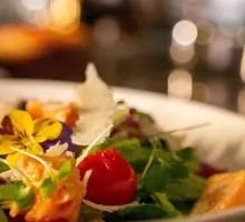 Pan-Seared Salmon Salad