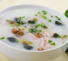 皮蛋肉粥