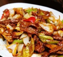 蘑菇炒牛肉