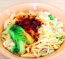 煎蛋油泼刀削面