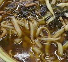 酸菜刀削面