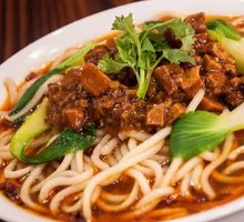 He Luo Noodles