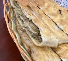 鸡蛋三鲜馅饼