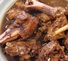 炖羊骨头